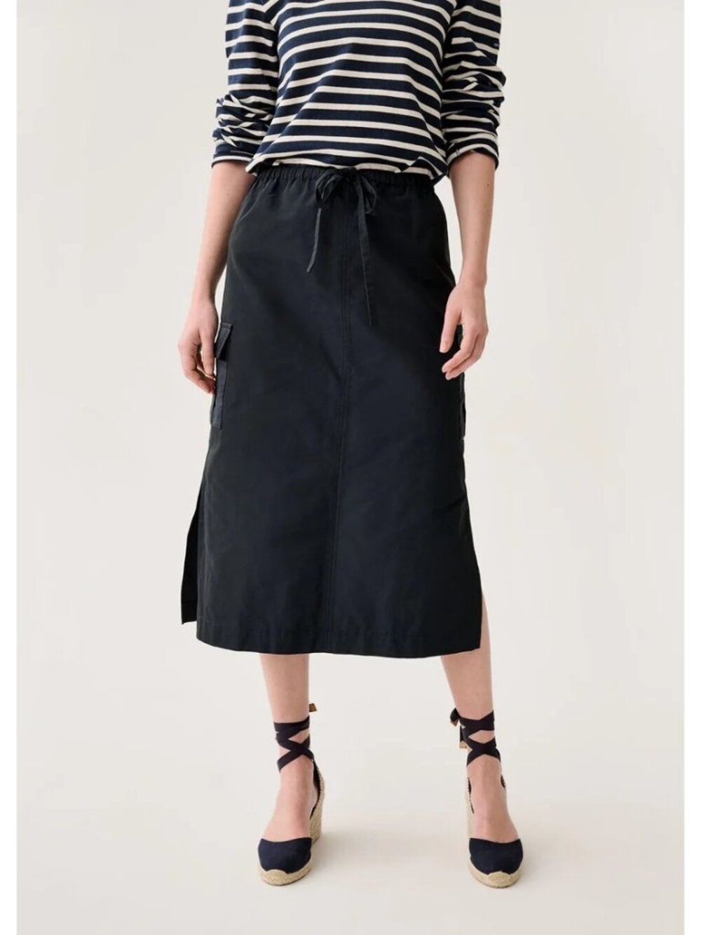 Ann Mashburn Sz M Willa Skirt Navy Blue Nylon Faille